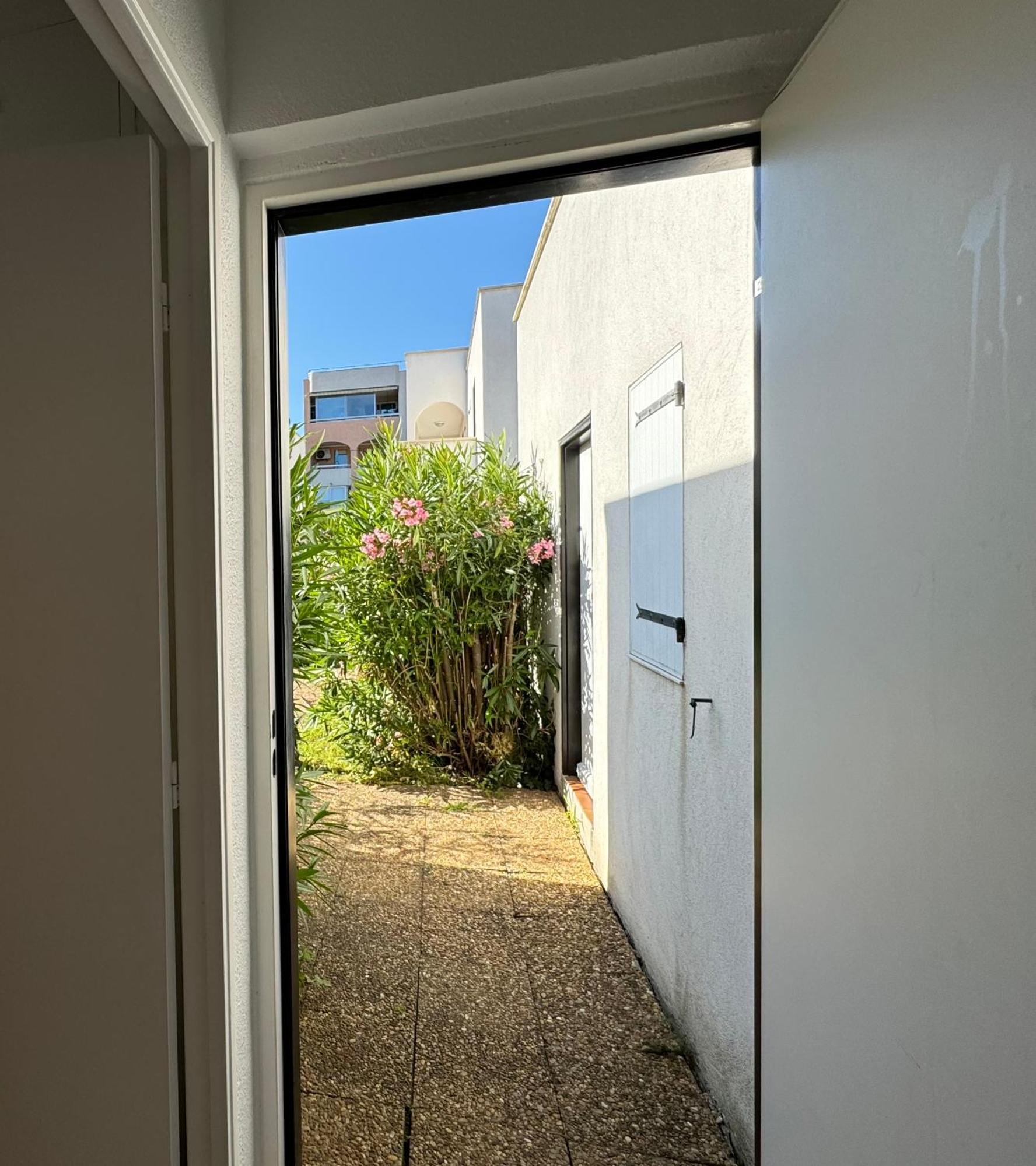 Beach Cannes Bungalows ル·カネ エクステリア 写真